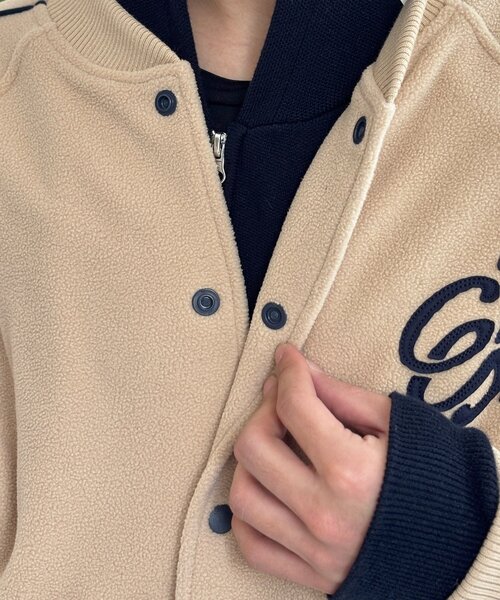 CPCM(シーピーシーエム)の「バックフラワーフリーススタジャン(ブルゾン・メンズ・アイボリー/ネイビー・LARGE/MEDIUM)」の17枚目の写真