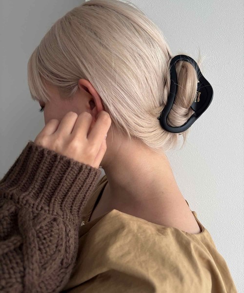 kutir(クティール)の「kutirlune/ラウンドヘアクリップ(バレッタ/ヘアクリップ・レディース・ブラック/ボルドー/ピンク・FREE)」の5枚目の写真
