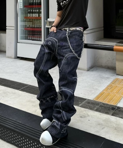 FreeZone(フリーゾーン)の「立体ステッチ ワイドY2Kデニム(デニムパンツ・メンズ・ブルー・S/M/L)」の14枚目の写真