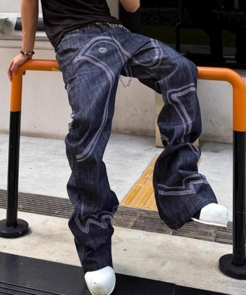 FreeZone(フリーゾーン)の「立体ステッチ ワイドY2Kデニム(デニムパンツ・メンズ・ブルー・S/M/L)」の3枚目の写真