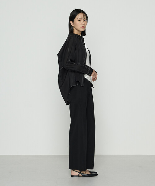 Gabardine K.T(ギャバジンケーティー)の「〔 +サイズ 〕 ドライオーガンジー ステッチワークドルマンシャツ(シャツ/ブラウス・レディース・オフホワイト/グレー/ブラック・13号)」の14枚目の写真
