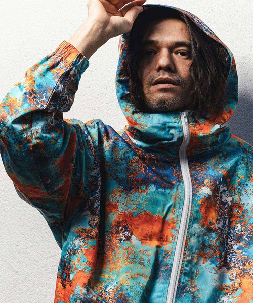 CAMBIO(カンビオ)の「mj11327- Art Graphic Hooded Jacket フードジャケット(CAM26SS-002)(その他アウター・メンズ・ブルー系その他/ブラック系その他/オレンジ系その他・S/L/M)」の5枚目の写真