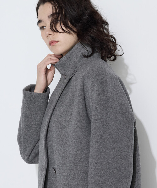 K.T KIYOKO TAKASE（キヨコタカセ）の「リサイクルアンゴラウール ロングチェスターコート（チェスターコート・レディース・チャコール/ブラック・7号/9号）」の21枚目の写真