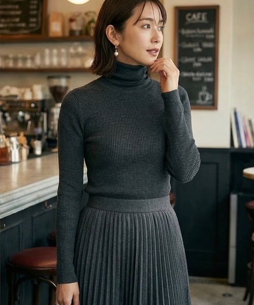 STYLE DELI(スタイルデリ)の「【DELI by】パールドロップミニフープピアス(ピアス(両耳用)・レディース・シルバー/ゴールド・FREE)」の6枚目の写真