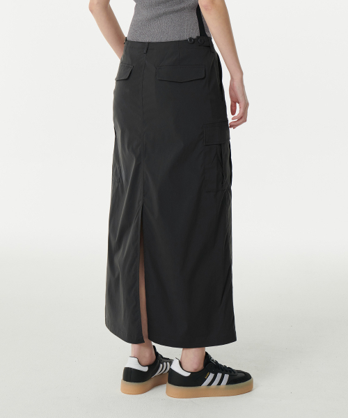 MUSINSA STANDARD WOMAN（ムシンサスタンダードウーマン）の「ウィメンズカーゴマキシスカート[ガンメタル]（スカート・レディース・その他・LARGE/MEDIUM/SMALL/X-SMALL）」の5枚目の写真