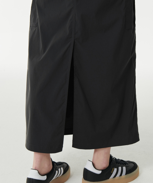 MUSINSA STANDARD WOMAN（ムシンサスタンダードウーマン）の「ウィメンズカーゴマキシスカート[ガンメタル]（スカート・レディース・その他・LARGE/MEDIUM/SMALL/X-SMALL）」の21枚目の写真