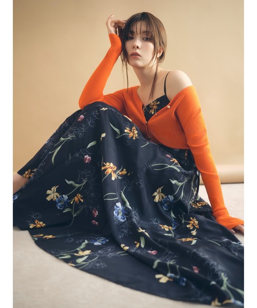 FRAY I.D（フレイアイディー）の「【00サイズあり】ボタニカルアシメパターンキャミワンピース（ワンピース・レディース・ホワイト/イエロー/ネイビー・0/1/00）」の3枚目の写真