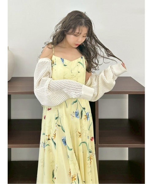 FRAY I.D（フレイアイディー）の「【00サイズあり】ボタニカルアシメパターンキャミワンピース（ワンピース・レディース・ホワイト/イエロー/ネイビー・0/1/00）」の6枚目の写真