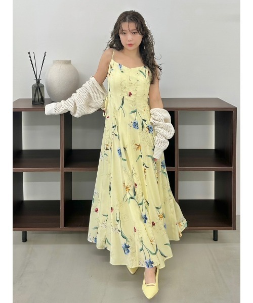 FRAY I.D（フレイアイディー）の「【00サイズあり】ボタニカルアシメパターンキャミワンピース（ワンピース・レディース・ホワイト/イエロー/ネイビー・0/1/00）」の7枚目の写真