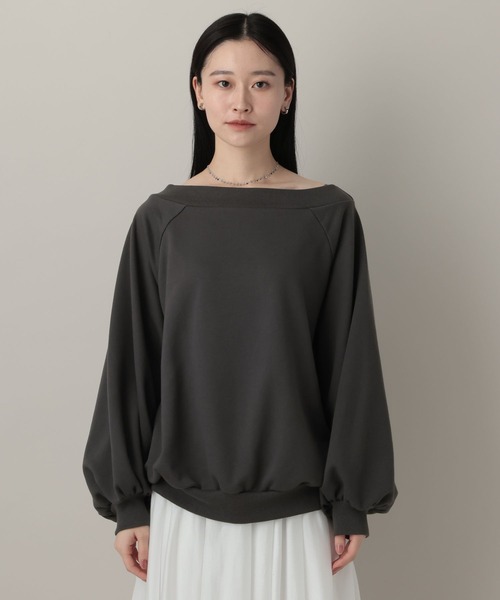 A part by（アパートバイ）の「オフショルルーズスウェット（スウェット・レディース・オフホワイト/ベージュ/チャコールグレー・FREE）」の17枚目の写真