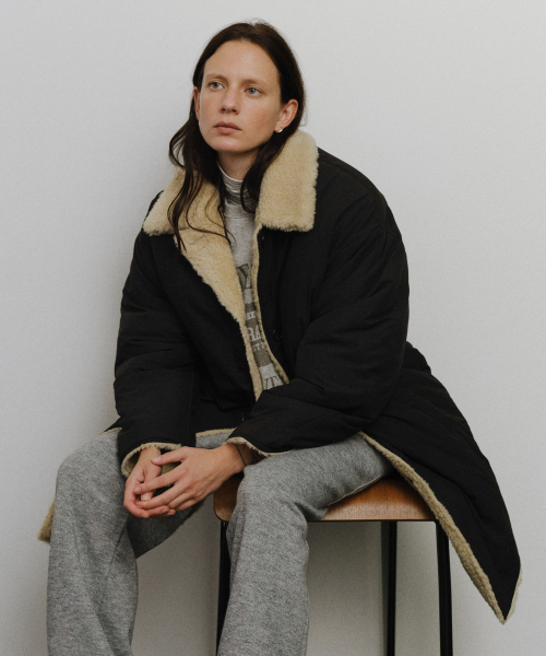 URAGO(ユラーゴ)の「Reversible shearing padded coat_Black(ダウンジャケット/コート・レディース・ブラック・FREE)」の3枚目の写真