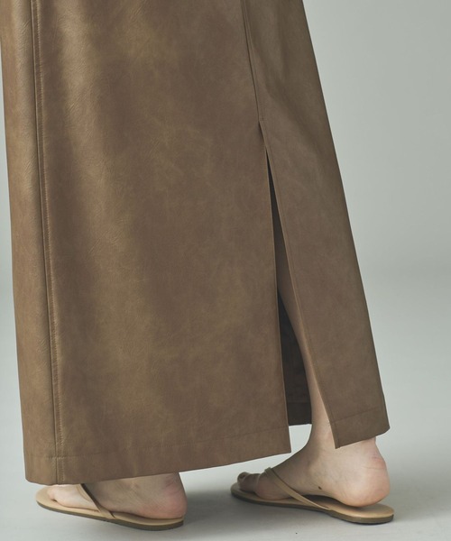 Curensology（カレンソロジー）の「Curensology(カレンソロジー)/ヴィンテージフェイクレザースカート（スカート・レディース・キャメル/ブラック・FREE）」の18枚目の写真