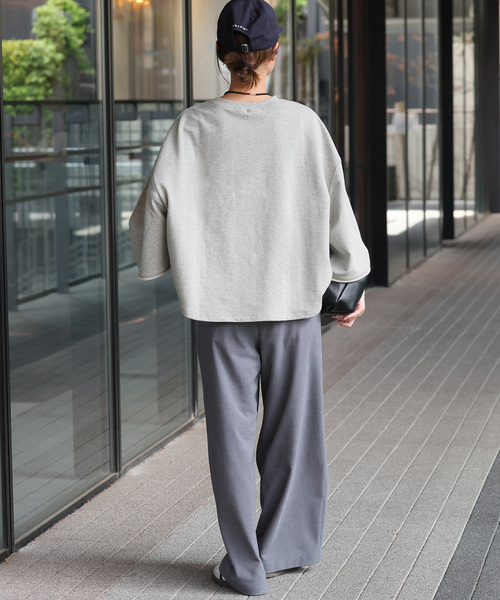 JOURNAL STANDARD relume(ジャーナルスタンダード レリューム)の「《WEB限定追加》バイオミニ裏毛ルーズプルオーバー(Tシャツ/カットソー・レディース・ブラック/チャコールグレー・FREE)」の14枚目の写真