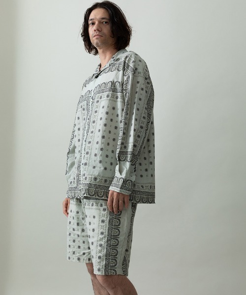 EGO TRIPPING(エゴトリッピング)の「mp14647- VINTAGEBANDANA SHORTS ショートパンツ(626653)(その他パンツ・メンズ・アイボリー/ネイビー系・33/31/29)」の11枚目の写真