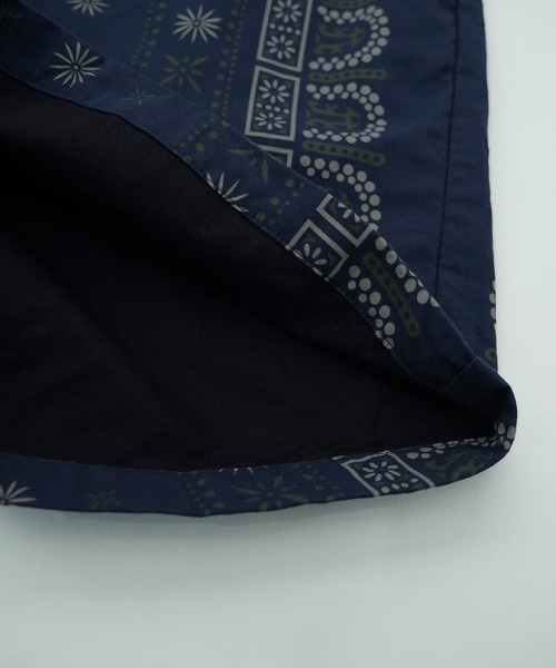 EGO TRIPPING(エゴトリッピング)の「mp14647- VINTAGEBANDANA SHORTS ショートパンツ(626653)(その他パンツ・メンズ・アイボリー/ネイビー系・33/31/29)」の8枚目の写真