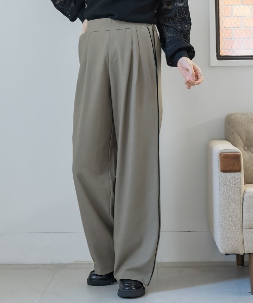 slattgir(スラットジール)の「高身長 パイピングデザインワイドパンツ(トールサイズ)Essenave(その他パンツ・レディース・ベージュ/ブラック・TM/TL/TLL/T3L)」の1枚目の写真