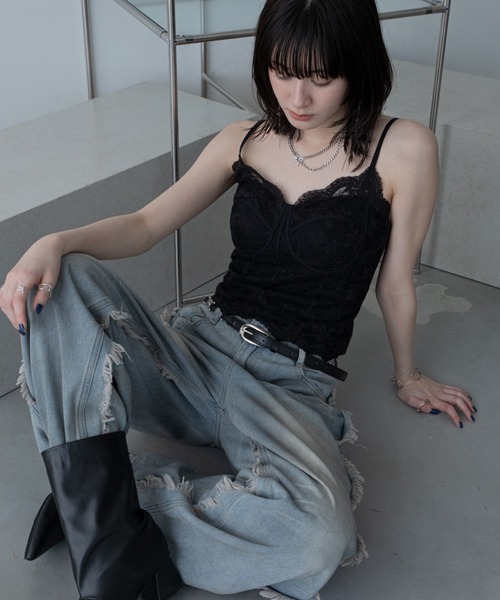 VACANCY（ヴァカンシー）の「コルセットライクレースキャミソール/カップ付きインナー（キャミソール・レディース・ホワイト/ブラック・MEDIUM）」の6枚目の写真