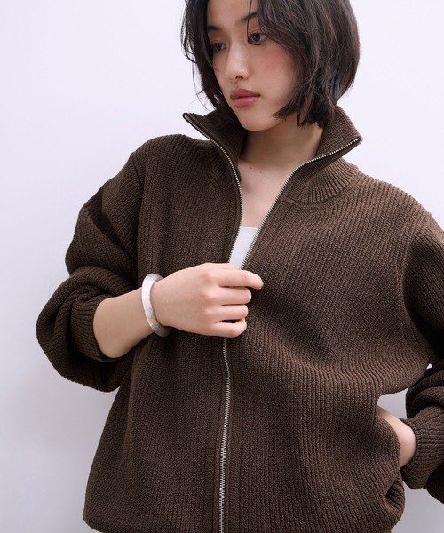 ADAM ET ROPE'(アダムエロペ)の「【WEB限定】・【サステナブル】ミックスヤーンジップカーディガン(カーディガン/ボレロ・レディース・ブラック/ブラウン/キナリ・FREE)」の5枚目の写真