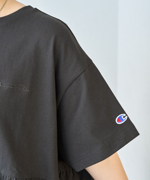 FREAK'S STORE(フリークスストア)の「限定展開 Champion × FREAK'S STORE/チャンピオン 別注 ギャザー切り替え チュニック(Tシャツ/カットソー・レディース・オフホワイト/ブラック/ライトグレー/グリーン/ネイビー・フリ-)」の10枚目の写真