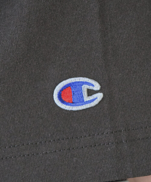 FREAK'S STORE(フリークスストア)の「限定展開 Champion × FREAK'S STORE/チャンピオン 別注 ギャザー切り替え チュニック(Tシャツ/カットソー・レディース・オフホワイト/ブラック/ライトグレー/グリーン/ネイビー・フリ-)」の12枚目の写真