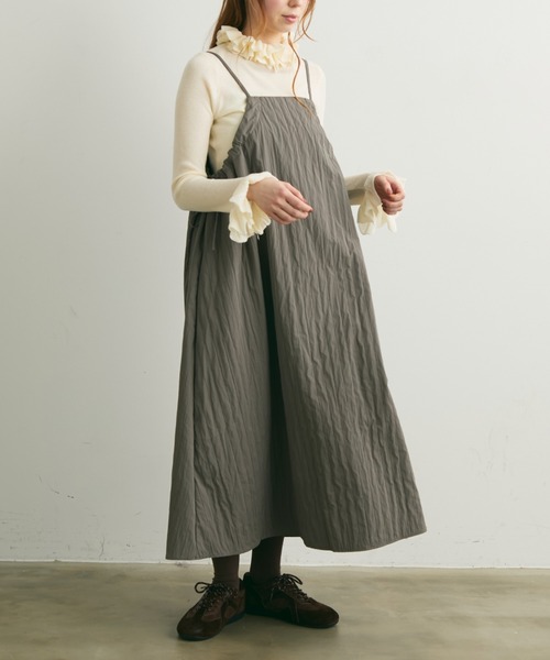 Crisp（クリスプ）の「サイドリボンステッチキャミワンピース（ワンピース・レディース・グレー/アイボリー・FREE）」の4枚目の写真