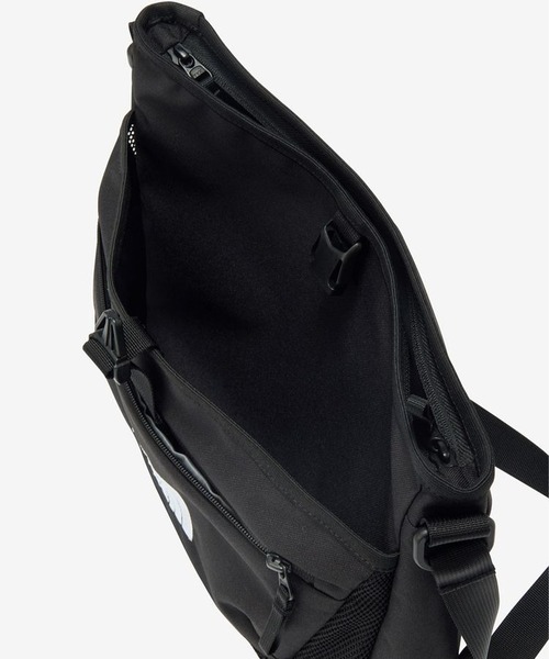 THE NORTH FACE(ザノースフェイス)の「THE NORTH FACE/ザ・ノース・フェイス ショルダーバック LEAP SHOULDER NM72601(ショルダーバッグ・メンズ・ブラック/オフホワイト・FREE)」の3枚目の写真