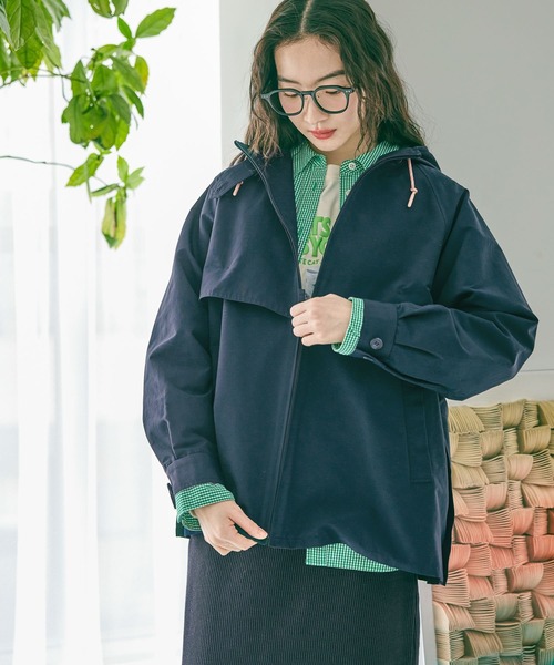 niko and...（ニコアンド）の「ヨーク付きマウンテンパーカ（マウンテンパーカー・レディース・ベージュ/ネイビー・FREE）」の3枚目の写真