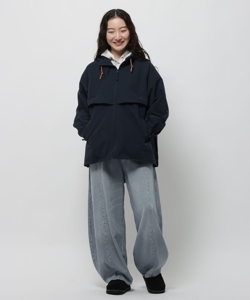 niko and...（ニコアンド）の「ヨーク付きマウンテンパーカ（マウンテンパーカー・レディース・ベージュ/ネイビー・FREE）」の10枚目の写真