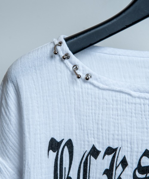 BACKSTAGE PASS（バックステージパス）の「DUALITY(デュアリティー)ロゴプリント オーバーサイズ ロンT（Tシャツ/カットソー・メンズ・ブラック/ホワイト・FREE）」の6枚目の写真