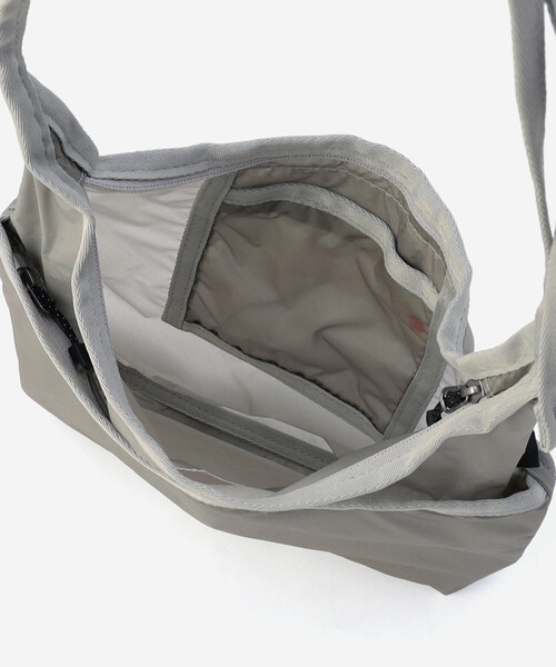 DANTON（ダントン）の「DANTON | サコッシュ MONCEAU 2.0 UNISEX（ショルダーバッグ・レディース・ブラック/サックスブルー/パープル/グレー・-）」の8枚目の写真