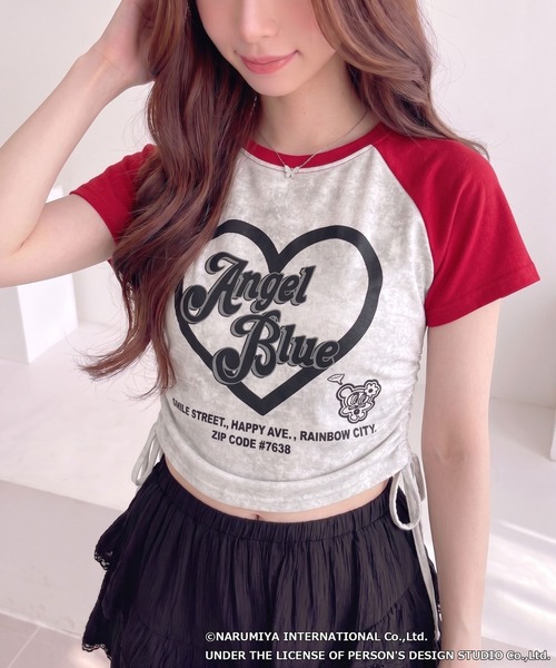 ANGEL BLUE(エンジェルブルー)の「【ANGEL BLUE】別注 エンジェルブルー 配色 ラグラン サイドギャザー ロゴプリントTシャツ(Tシャツ/カットソー・レディース・ブラック/ブルー/レッド・FREE)」の1枚目の写真