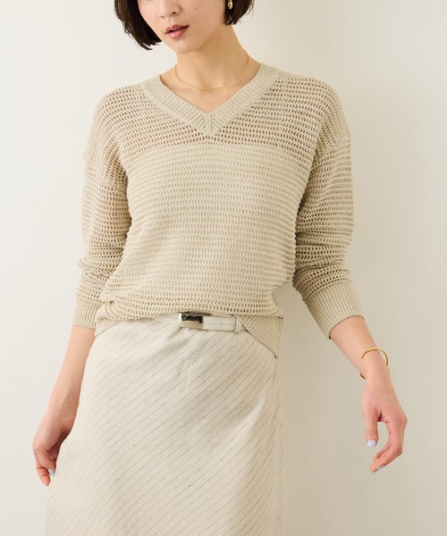 ROPE'(ロペ)の「リネン畦編みVネックシアーニット/イージーケア(ニット/セーター・レディース・ベージュ/ラベンダー・FREE)」の2枚目の写真