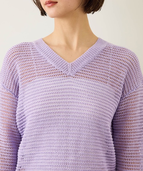 ROPE'(ロペ)の「リネン畦編みVネックシアーニット/イージーケア(ニット/セーター・レディース・ベージュ/ラベンダー・FREE)」の3枚目の写真