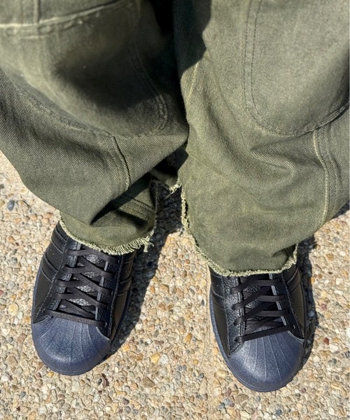 adidas(アディダス)の「【BILLY'S EXCLUSIVE】SUPERSTAR VINTAGE KJ6883(スニーカー・メンズ・ブラック・30.0cm/29.0cm/23.5cm/23.0cm/22.5cm/22.0cm/28.5cm/28.0cm/27.5cm/27.0cm/26.5cm/26.0cm/25.5cm/25.0cm/24.5cm/24.0cm)」の18枚目の写真