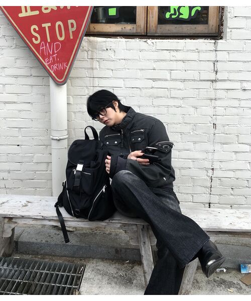 DNSR(ディーエヌエスアール)の「Multi Pocket Backpack(バックパック/リュック・メンズ・その他・OS)」の8枚目の写真