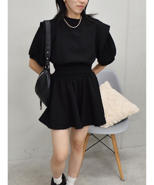 ＆soiree（アンドソワレ）の「パフスリーブトップス＆ショートパンツスウェットセットアップ（スウェット・レディース・グレー/ブラック・FREE）」の9枚目の写真