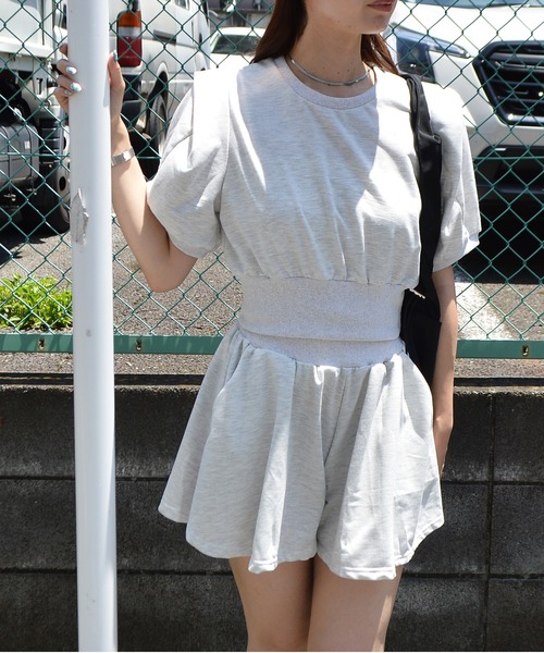 ＆soiree（アンドソワレ）の「パフスリーブトップス＆ショートパンツスウェットセットアップ（スウェット・レディース・グレー/ブラック・FREE）」の14枚目の写真