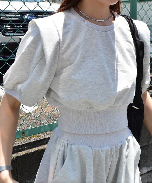 ＆soiree（アンドソワレ）の「パフスリーブトップス＆ショートパンツスウェットセットアップ（スウェット・レディース・グレー/ブラック・FREE）」の19枚目の写真