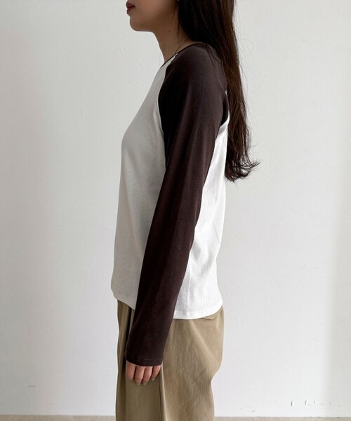 fredy emue（フレディエミュ）の「シアーラグランロンＴシャツ（Tシャツ/カットソー・レディース・オフホワイト/チャコールグレー/ブラウン・38）」の12枚目の写真