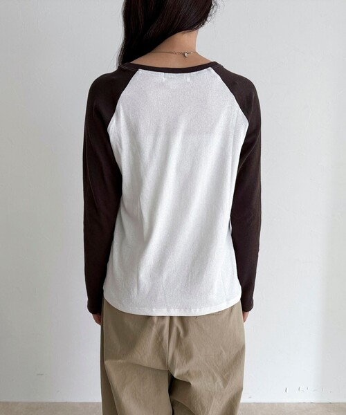 fredy emue（フレディエミュ）の「シアーラグランロンＴシャツ（Tシャツ/カットソー・レディース・オフホワイト/チャコールグレー/ブラウン・38）」の13枚目の写真