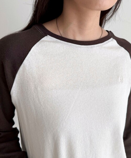 fredy emue（フレディエミュ）の「シアーラグランロンＴシャツ（Tシャツ/カットソー・レディース・オフホワイト/チャコールグレー/ブラウン・38）」の14枚目の写真