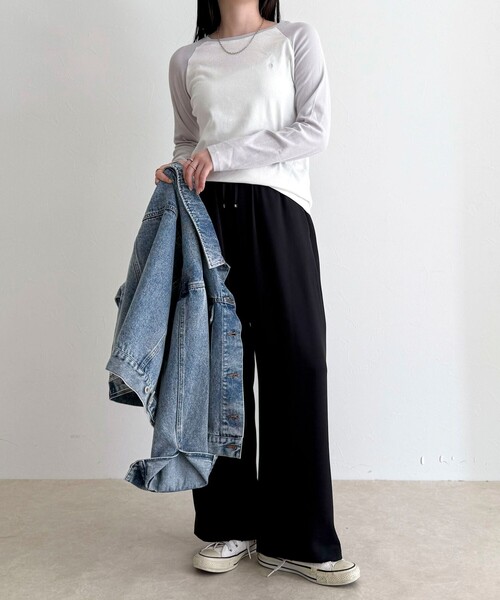 fredy emue（フレディエミュ）の「シアーラグランロンＴシャツ（Tシャツ/カットソー・レディース・オフホワイト/チャコールグレー/ブラウン・38）」の17枚目の写真