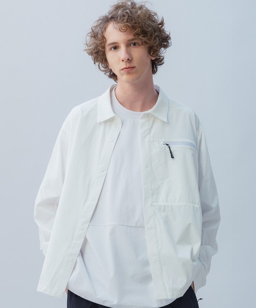+phenix(プラスフェニックス)の「+phenix(プラスフェニックス) AIRFLOW LONG SLEEVE SHIRT / エアフロー ロングスリーブシャツ(シャツ/ブラウス・メンズ・ブラック/ホワイト/チャコール・L/M/XL)」の1枚目の写真