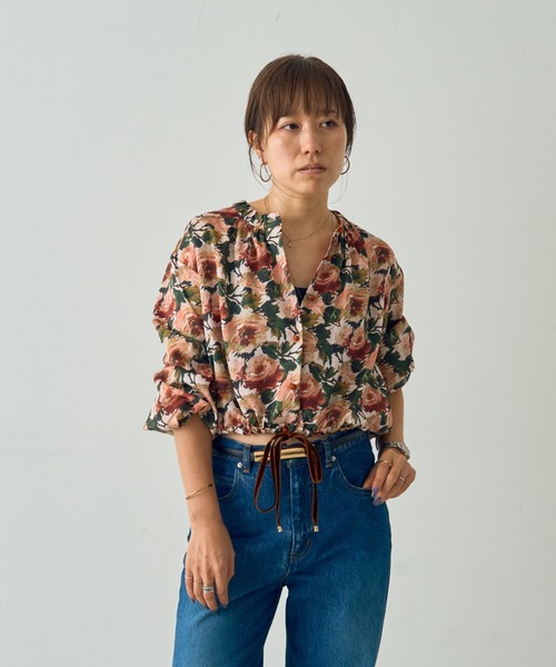 DESIGNWORKS(デザインワークス)の「【セットアップ対応】【BEAUVET/ボーヴェット 】フラワープリントショートブラウス(シャツ/ブラウス・レディース・その他・1)」の19枚目の写真