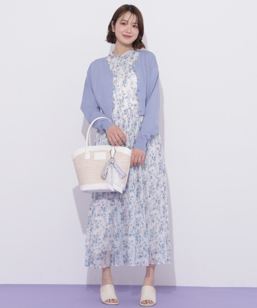 JILL by JILL STUART(ジルバイジルスチュアート)の「Link J刺繍UVカーディガン(ニット/セーター・レディース・ブルー/ピンク/ホワイト/ネイビー・FREE)」の15枚目の写真