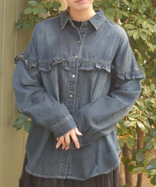 axes femme（アクシーズファム）の「フリルデニムシャツ（シャツ/ブラウス・レディース・インディゴブルー/ケミカルウォッシュ・FREE）」の7枚目の写真