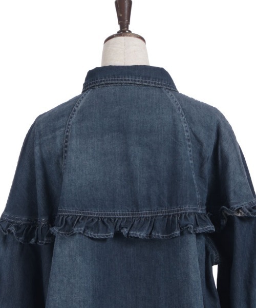 axes femme（アクシーズファム）の「フリルデニムシャツ（シャツ/ブラウス・レディース・インディゴブルー/ケミカルウォッシュ・FREE）」の14枚目の写真