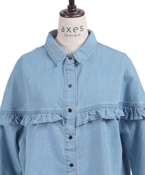 axes femme（アクシーズファム）の「フリルデニムシャツ（シャツ/ブラウス・レディース・インディゴブルー/ケミカルウォッシュ・FREE）」の19枚目の写真