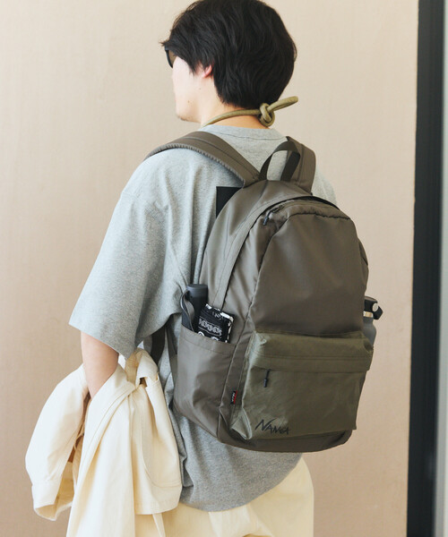 NANGA（ナンガ）の「NANGA/ナンガ ECOPAK UR DAY BAG バックパック（バックパック/リュック・メンズ・ブラック/オリーブ・ONE SIZE）」の6枚目の写真