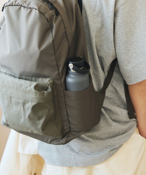NANGA(ナンガ)の「NANGA/ナンガ ECOPAK UR DAY BAG バックパック(バックパック/リュック・メンズ・ブラック/オリーブ・ONE SIZE)」の3枚目の写真